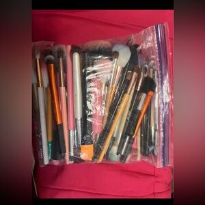 Assorted Makeup Brush Set
